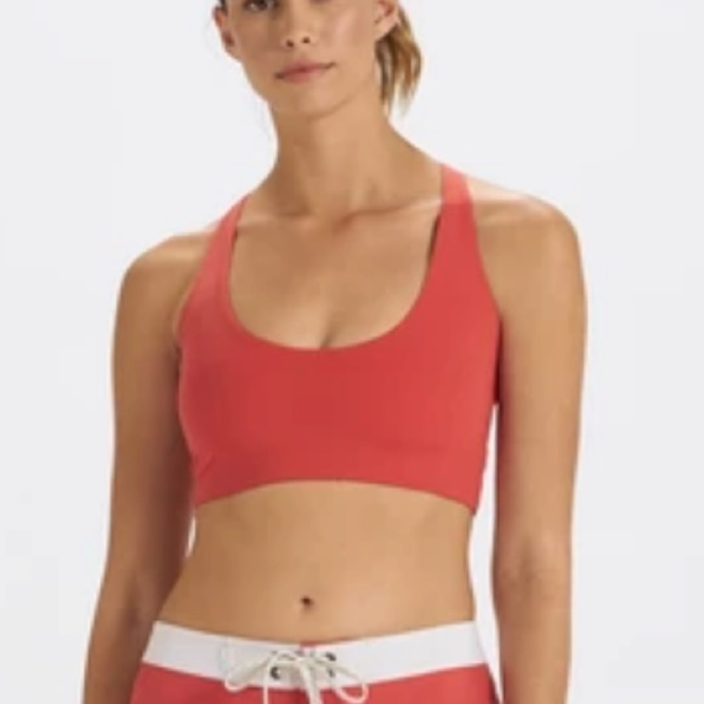 Vuori Sports Bra in Melon